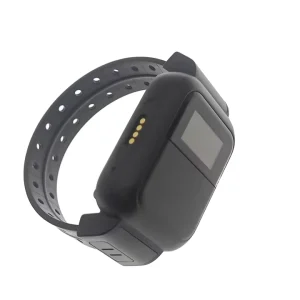4G LTE GPRS Waterproof SOS Personal GPS Tracker Bracelet with Health Monitoring Heart Rate Body Temperature SpO2 Sensors