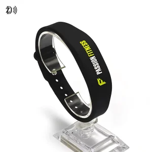 Adjustable Waterproof Custom QR Smart Silicone Wristband 13.56Mhz NFC Mini Tag RFID Bracelet with Rewritable Key for Security