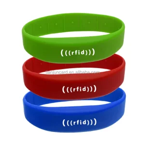 Factory Direct Soft Silicone Bracelets Customizable Rubber Wristbands for Sports