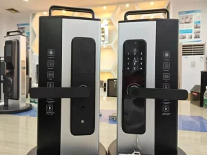 Smart Door Lock Fingerprint Electronic Digital Keypad Handle Lock for Home Apartment Hotel